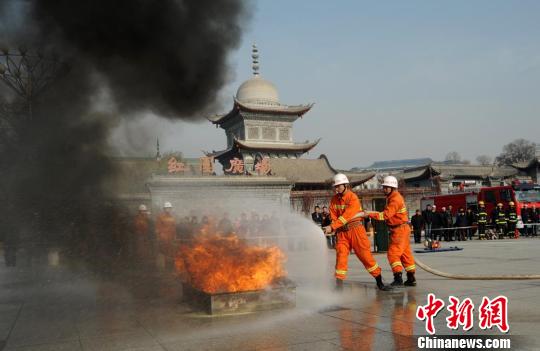 西游记第十九回：探寻神秘的黄风岭与智斗妖魔的传奇之旅